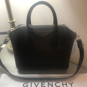 GIVENCHY ANTIGONA- USED LESS THAN A MONTH!